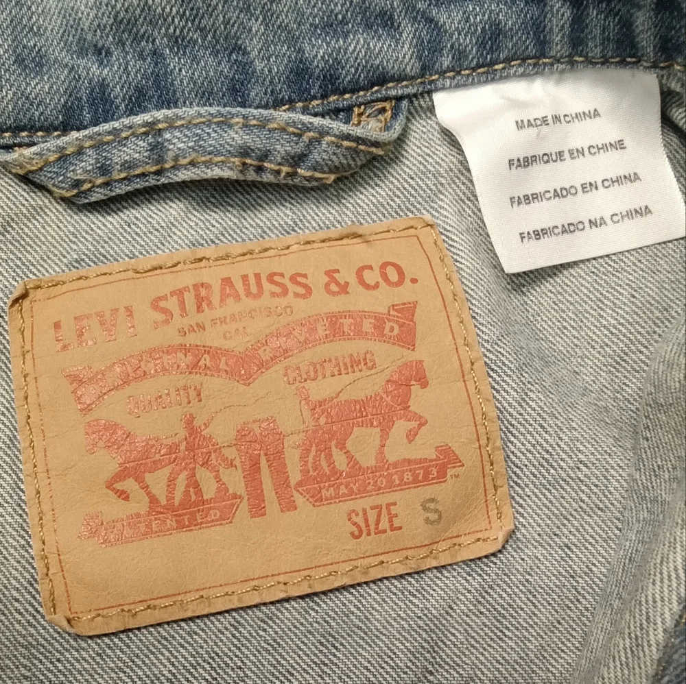 Levi's Jean Jacket Vest - Picture 8 of 9